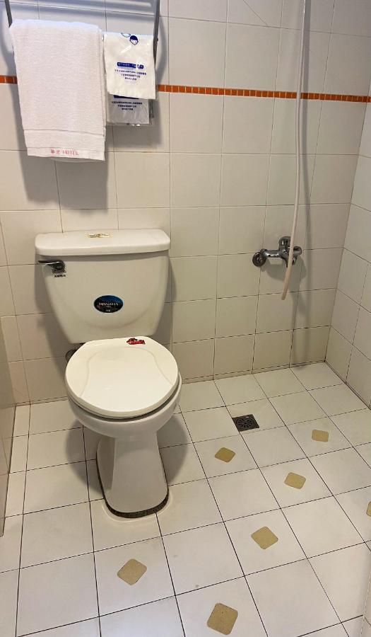 גאושיונג Hwa Hong Hotel מראה חיצוני תמונה