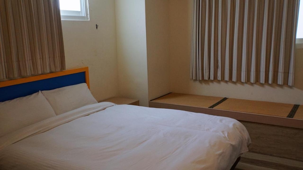 גאושיונג Hwa Hong Hotel מראה חיצוני תמונה